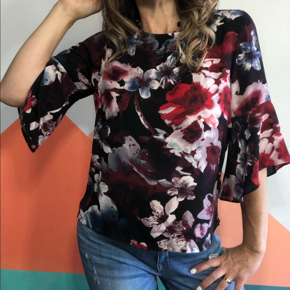 Floral bell-sleeve blouse